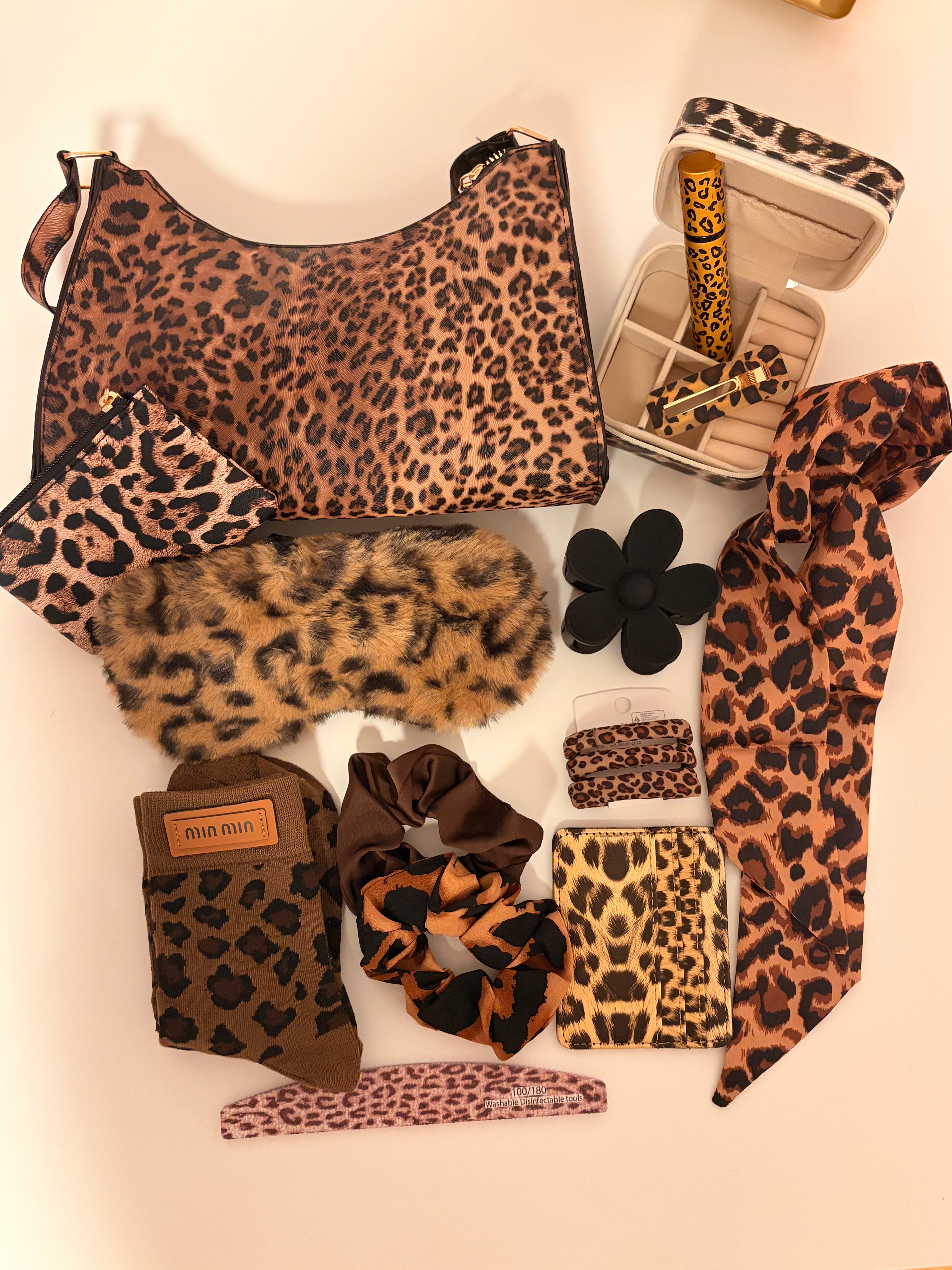 Wild Leo Box
